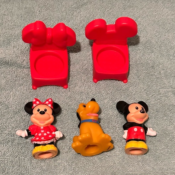 Mickey and Minnie Little People house with figures - Picture 12 of 14